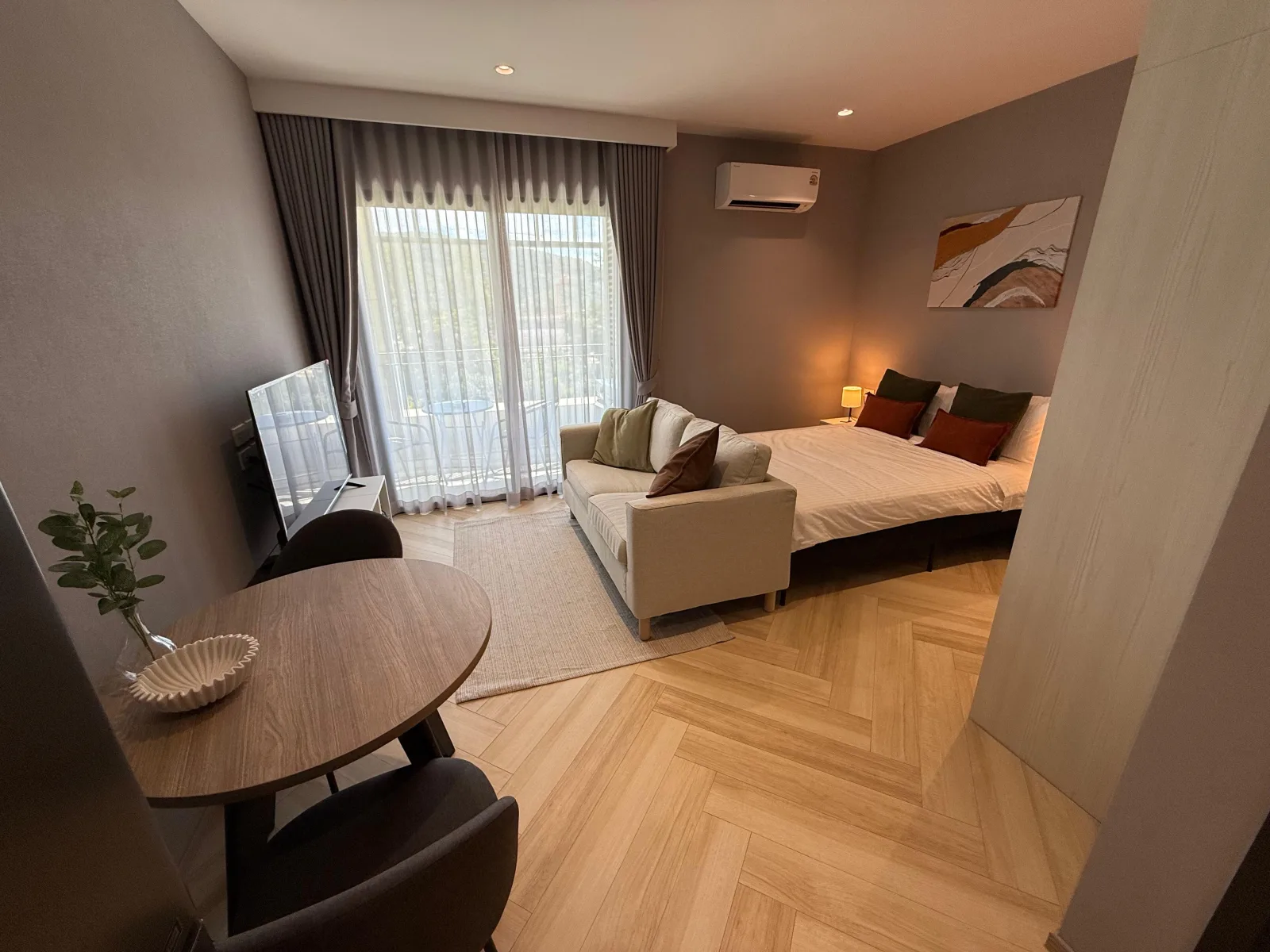 Apartment at THE TITLE LEGENDARY — C607