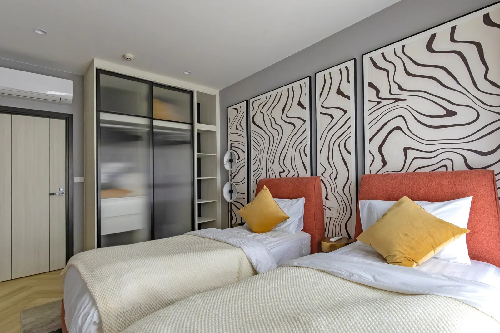 Apartment at THE TITLE LEGENDARY — F401
